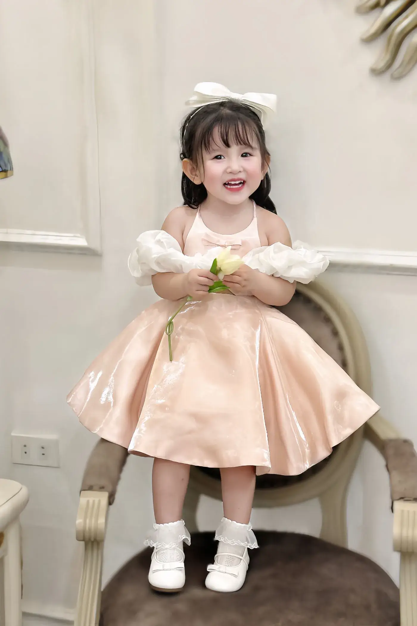 đầm phồng 4 lớp màu hồng cho bé