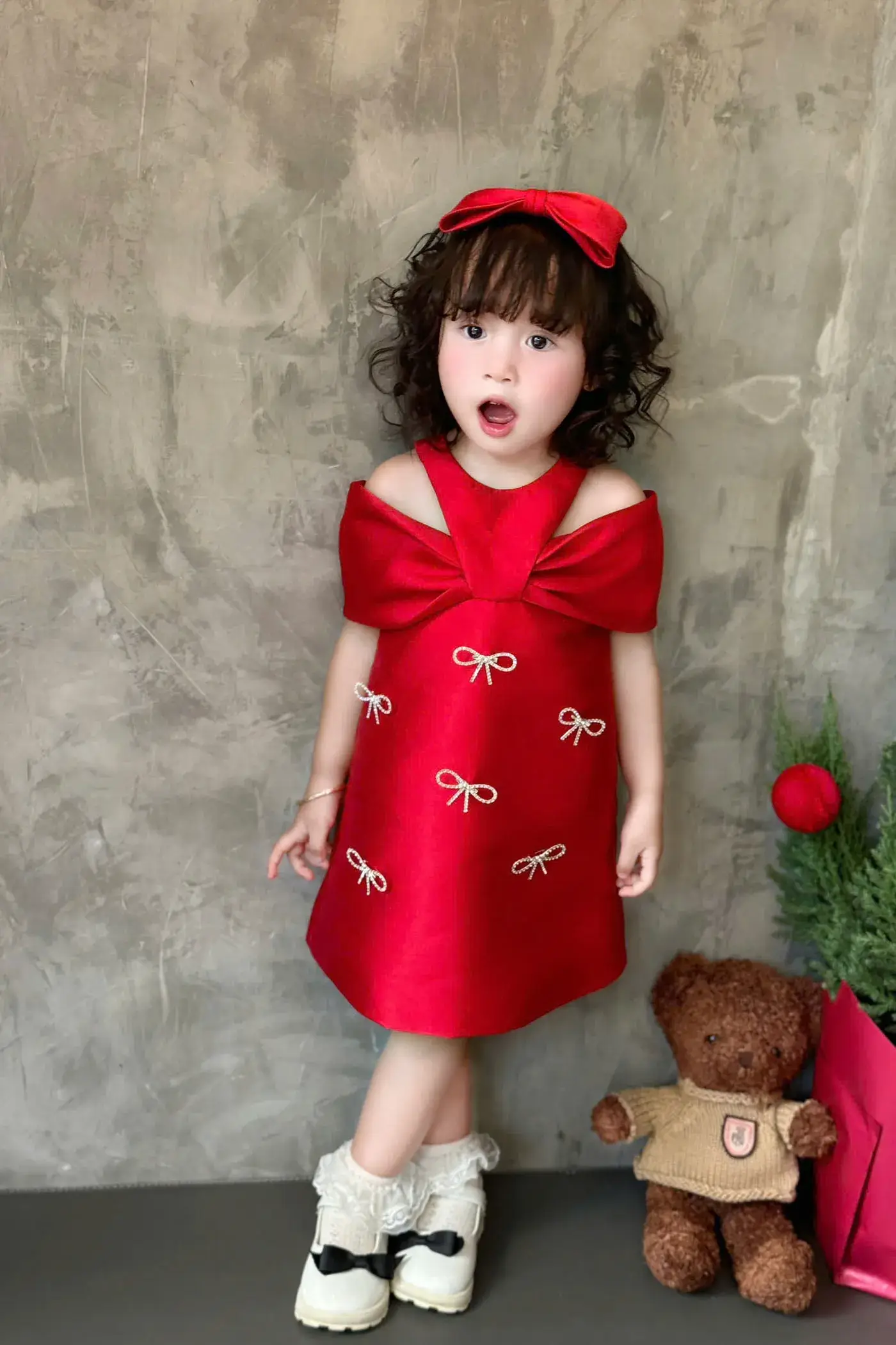 vay-do-cho-be-gai-2 váy đỏ cho bé gái 2