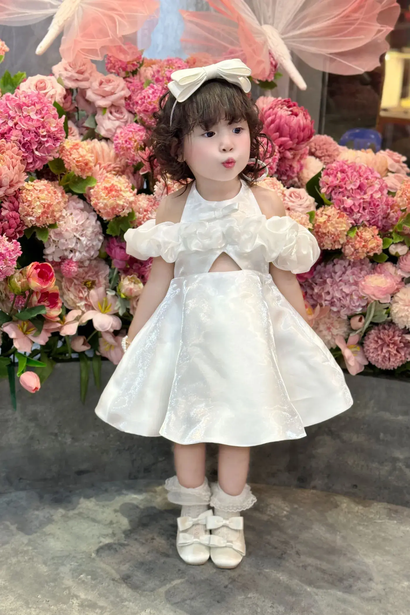 váy phồng 4 lớp màu trắng cho bé gái