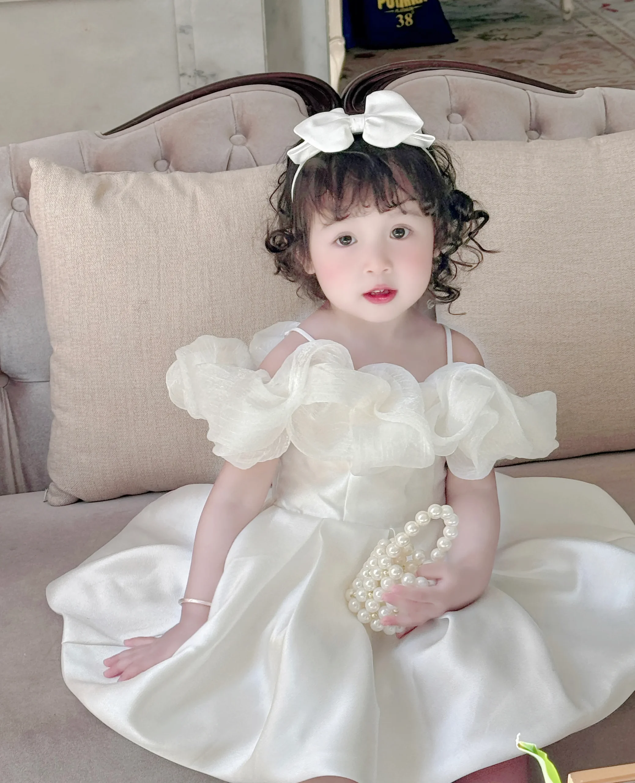 Chất liệu dễ nhàu