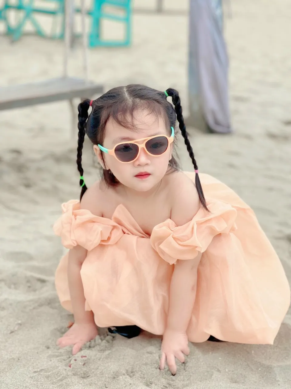 Phối với phụ kiện kính mát